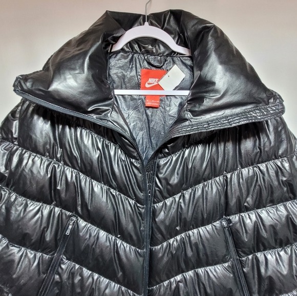 NWT Nike Cascade Down Puffer Poncho Jacket - Picture 6 of 14